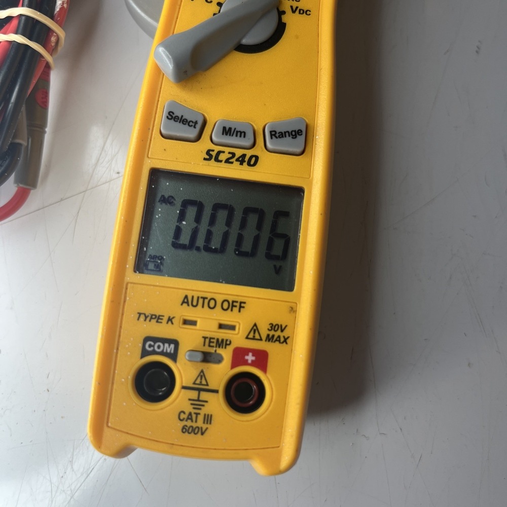 Fieldpiece SC240 True RMS Clamp Meter - Picture 7 of 9